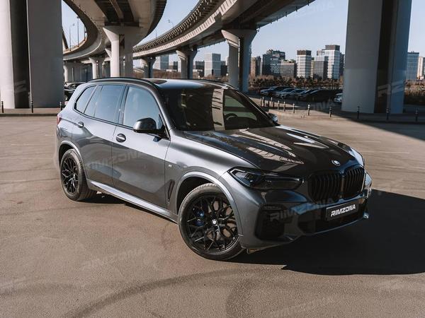 BMW X5 НА ЛИТЫХ ДИСКАХ В СТИЛЕ VOSSEN HF-2 R20 - Фото № 5