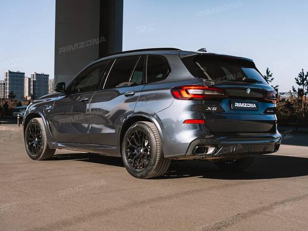 BMW X5 НА ЛИТЫХ ДИСКАХ В СТИЛЕ VOSSEN HF-2 R20 - Фото № 7
