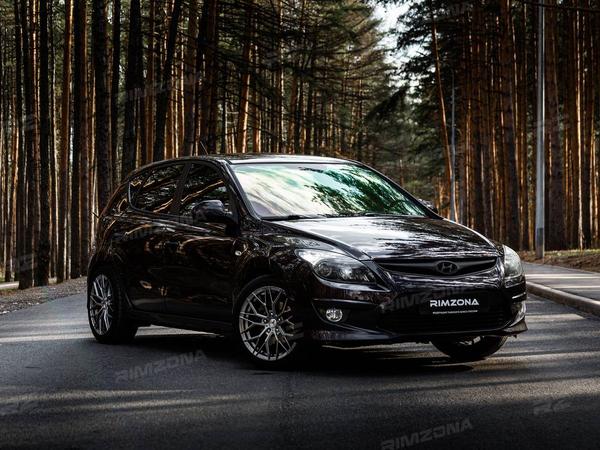 HYUNDAI I30 НА ЛИТЫХ ДИСКАХ В СТИЛЕ VPS 3323 R17 - Фото № 5