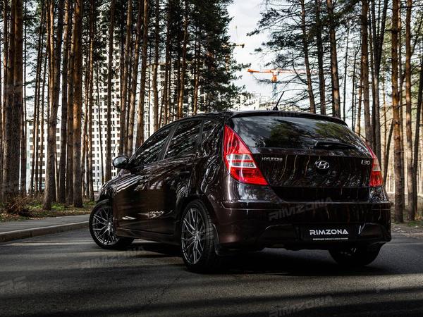 HYUNDAI I30 НА ЛИТЫХ ДИСКАХ В СТИЛЕ VPS 3323 R17 - Фото № 7
