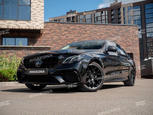 MERCEDES E63S НА КОВАНЫХ ДИСКАХ В СТИЛЕ AMG R19 - Фото № 2