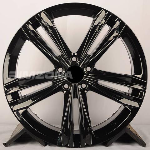 Литой диск В стиле Volkswagen BK5293 R18 8J 5x112 ET35 dia 57.1