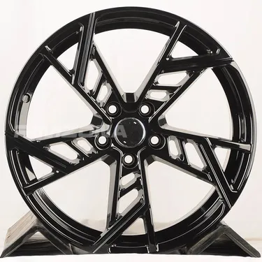Литой диск В стиле Audi 5611 R21 9J 5x112 ET32 dia 66.5