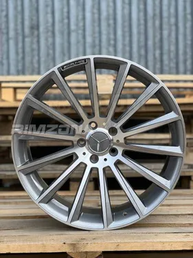 Литой диск В стиле Mercedes BLI3287 R18 8J 5x112 ET40 dia 66.6