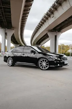 Литой диск В СТИЛЕ VOSSEN CVT R17 7.5J 4x100 ET38 dia 73.1 - Фото вживую на авто №3