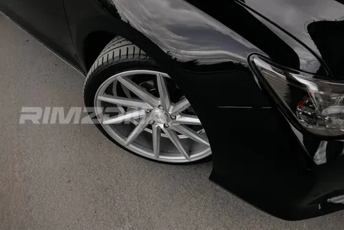 Литой диск В СТИЛЕ VOSSEN CVT R17 7.5J 4x100 ET38 dia 73.1 - Фото вживую на авто №5