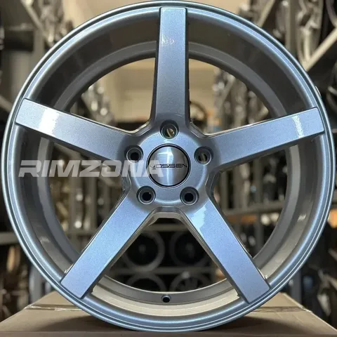 Литой диск В СТИЛЕ VOSSEN CV3 R18 8J 5x105 ET40 dia 73.1