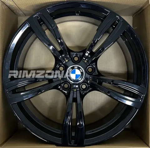 Литой диск В стиле BMW 343m Style R18 8J 5x120 ET30 dia 72.6