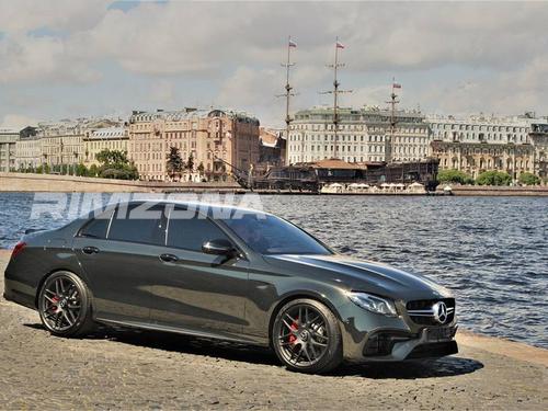 Литой диск В стиле Mercedes AMG 7 Double Spoke R19 8.5J 5x112 ET38 dia 66.6 - Фото вживую на авто №5