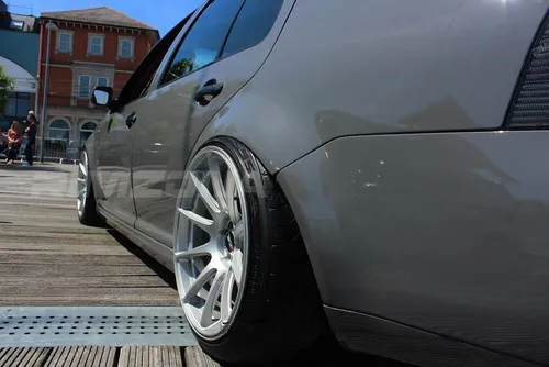 Литой диск XXR 527 R17 8J 5x100 ET35 dia 73.1 - Фото вживую на авто №3