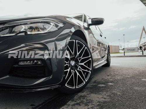 Литой диск В стиле BMW 818m Style R21 10.5/11.5J 5x112 ET31/43 dia 66.6 - Фото вживую на авто №4