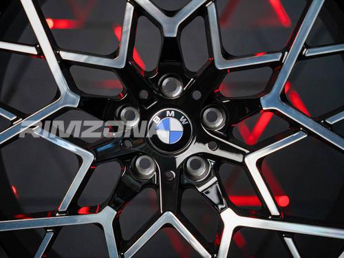 Литой диск В стиле BMW 813 STYLE R19 8.5J 5x112 ET25 dia 66.6 - Фото вживую №4