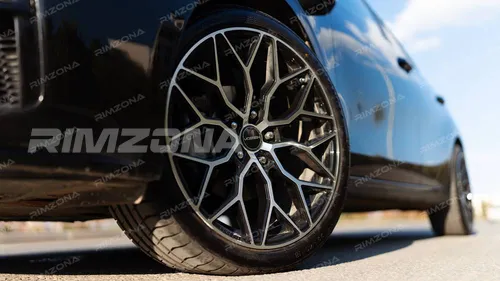 Литой диск В СТИЛЕ VOSSEN HF-2 R19 8.5J 5x114.3 ET35 dia 73.1 - Фото вживую на авто №5