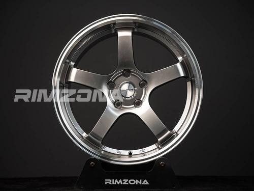 Литой диск ADVAN GT R18 9.5J 5x112 ET40 dia 66.6 - Фото вживую №3