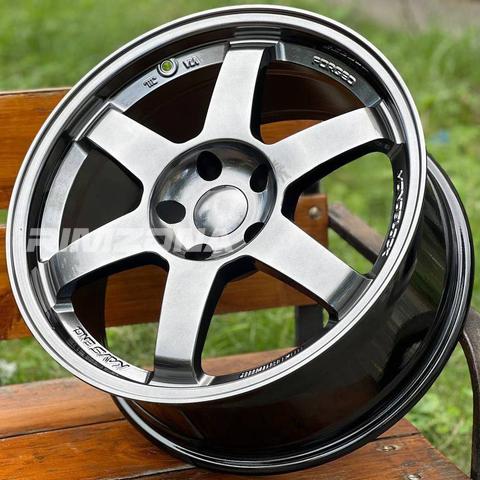 Литой диск RAYS Volk racing TE37 Saga R18 8.5J 5x114.3 ET42 dia 73.1