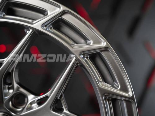 Литой диск В СТИЛЕ VOSSEN HFX-1 R18 8.5J 5x114.3 ET38 dia 73.1 - Фото вживую №4